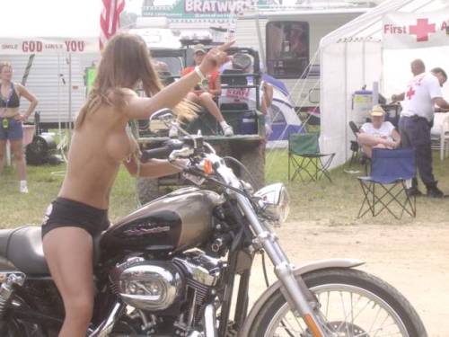 Porn Pics Biker Chicks