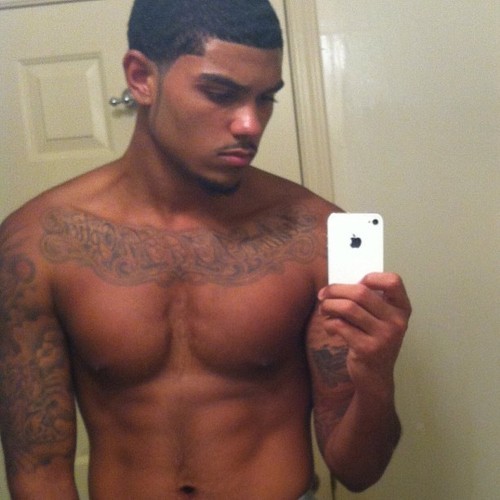 obessedwithkisses:  playboydreamz:  #TEAMBODY #TEAMFREAK #GAY  Damnn ;)Follow Me :Obessedwithkisses.tumblr.com