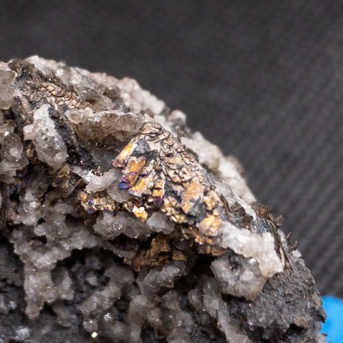 Native Bismuth and Quartz on Native ArsenicLocality: Pöhla-Tellerhäuser Mine, Schwarzenberg, Erzgebi