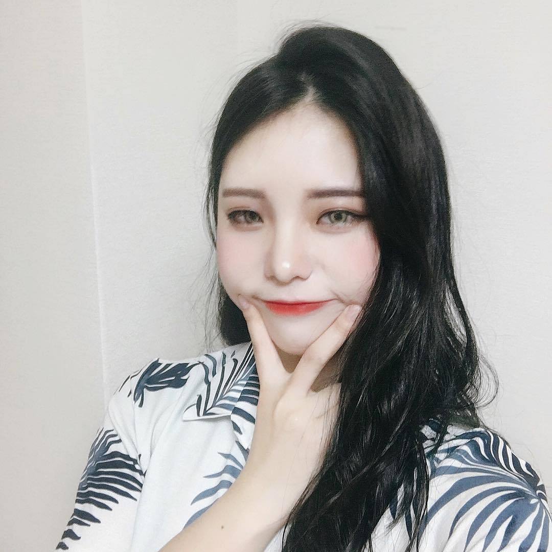 world-asian: ▪ RANDOM ULZZANG ▪   ▪like or reblog if you use/save▪   