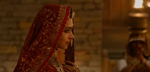 kajra-re:Deepika Padukone, Padmaavat, 2018.