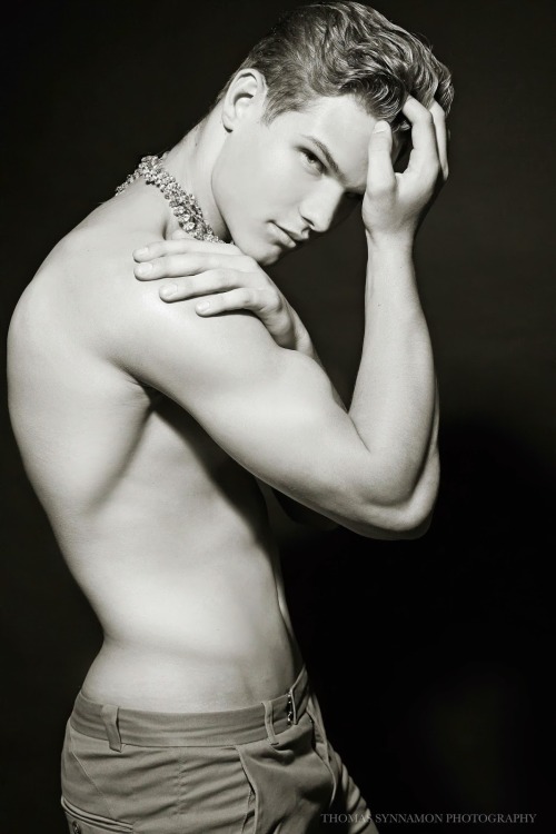 superfriky:  Austin Scoggin 
