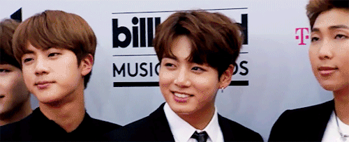 kths: VOGUE: BTS Is the Best Dressed Boy Band at the Billboard Music Awards