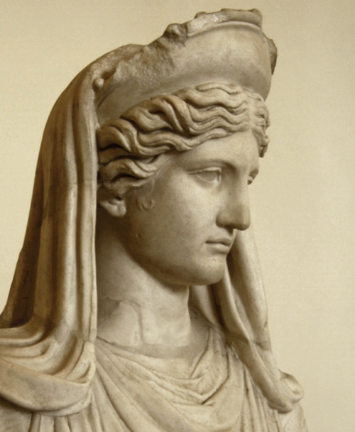 marmarinos:Detail of the Ludovisi Demeter, a 2nd century CE Roman copy of a Greek original of the 5t