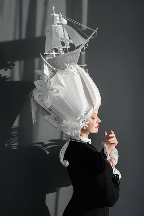 steampunktendencies:Russian artist Asya Kozina creates elegant baroque wigs and dresses from paper.