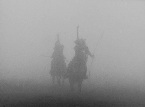 speakingparts:Throne of Blood 1957 Akira KurosawaA cloud of arrows pin our anti-hero to a wall.