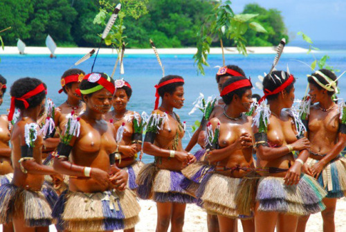 Trobriand women, via Austronesian Expeditions