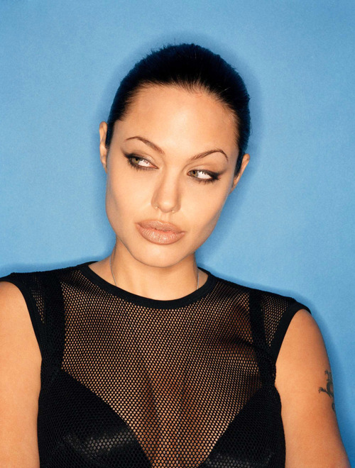 femburton:  26 year old Angelina Jolie, 2001 