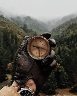 walletsandwhiskey:  From @1924ushttp://walletsandwhiskey.com  Not all those who wander are lost.  #compass #cabin #adventure #travel #adventuretime #landscape #landscapes #beard #bearded #gent #gentleman #wood #brown #majestic #boots #vintage #livefree