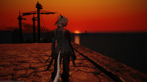 Sunset in Kugane ~ Playing around with the SweetFX reShade app. I’m not 100% happy with the screensh