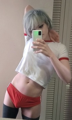 dadsgrill:dellygurl:sexy-bulge:Too cute&hellip;Now she is what I want!!!❤️🔥💋