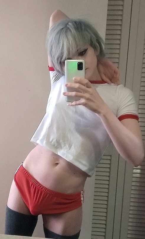 dadsgrill:dellygurl:sexy-bulge:Too cute&hellip;Now she is what I want!!!❤️🔥💋