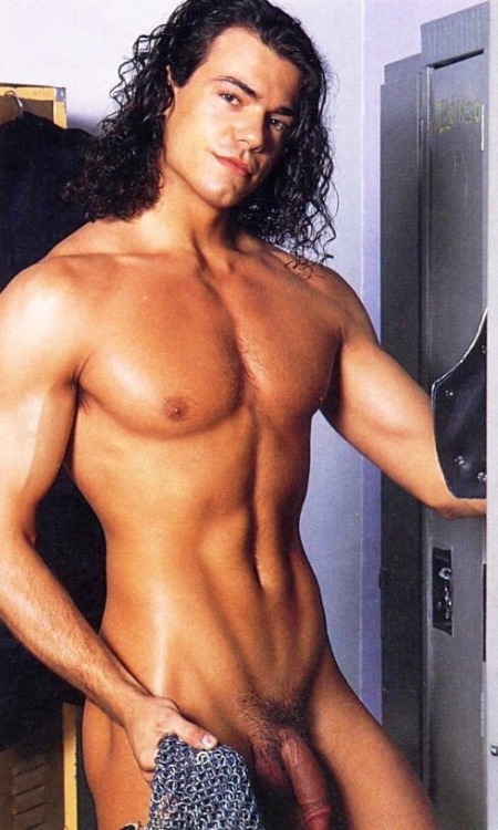 longhairdudesxxx:  Derek