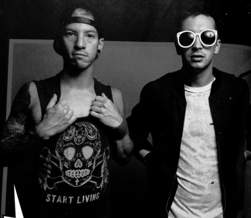 joshayellowboy:twenty one pilots / rocksound issue 228.4