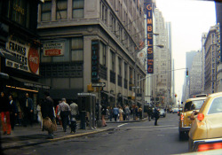 englishsnow:  NYC 1968 by Tom Riggle 