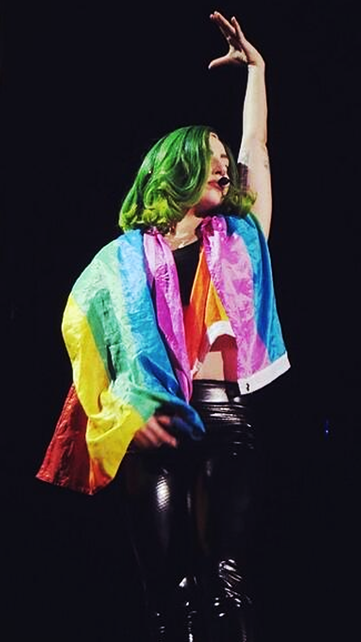 joanneicons:  like if you save or use 