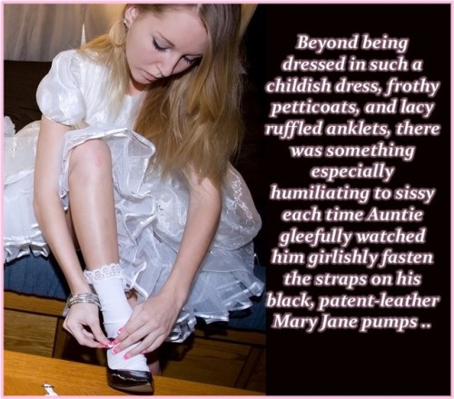 ppsperv:  sissyhumiliationfantasies: Sissy Humiliation Fantasies ❤Pretty Pink Sissy❤  I love my Mary