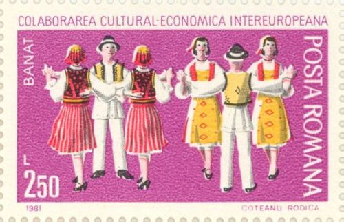 officialromaniantranslatiuni: zvetenze: Romanian folk dances, 1981 me @ dobrogeni: sorry, guys&helli