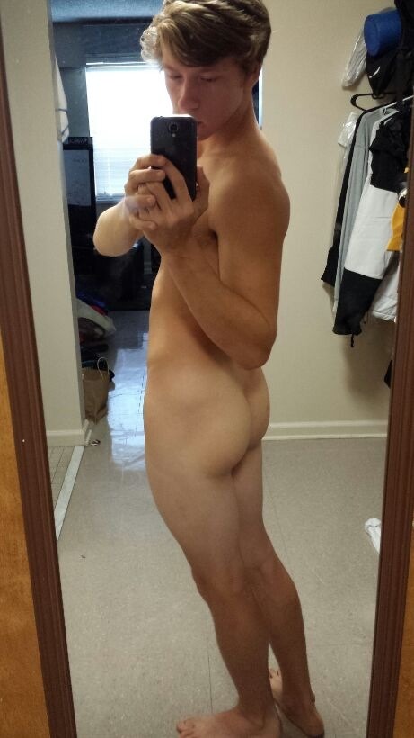 richporn:  Follow me for HOT guys and HOTTER sex! http://richporn.tumblr.com // Snapchat