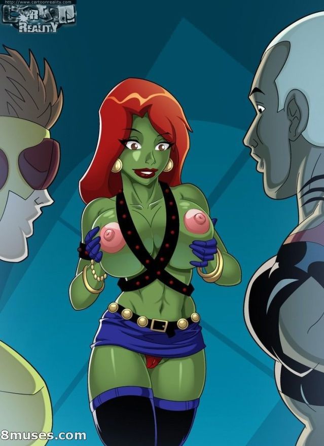 nude-superheroines:  Ms. MArtian whore