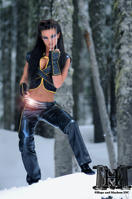 kamikame-cosplay:  Female Wolverine cosplay by Amber Dawn Orton  Photographer: Hope