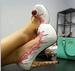 pinupmayhem:  OMG I need these!!!!! 