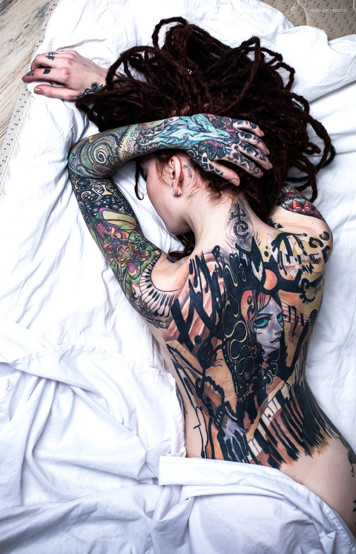 thatattoozone:    Yulia Platonova phototaker Vadim Drankovich  