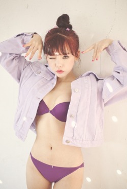 gravure-glamour:  Jia