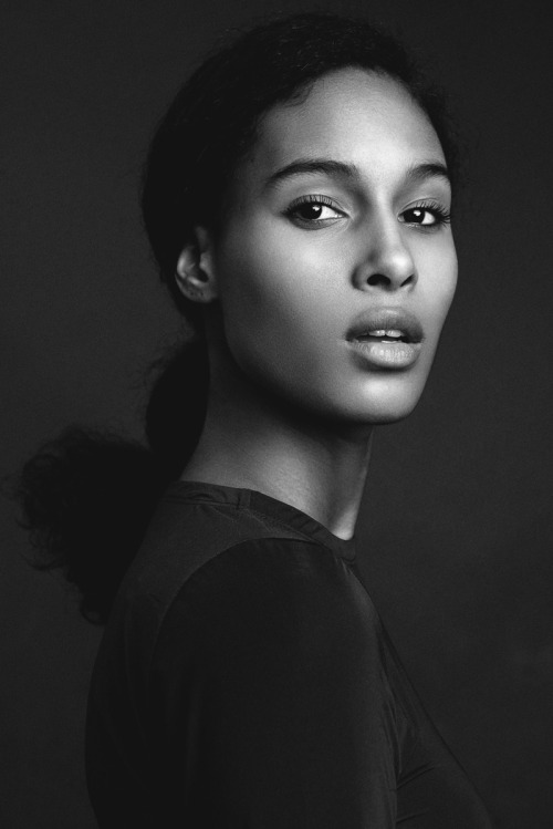 d-o-l-c-e:  lightfeathers:  Cindy Bruna @ Elite  B & W 