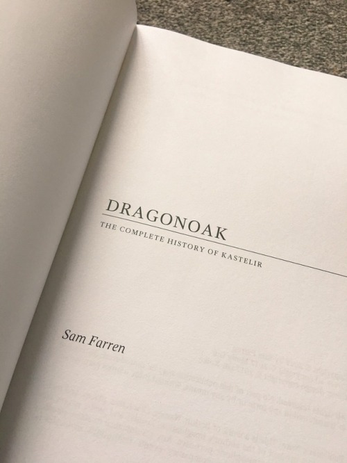 yoccu: GIVEAWAY!!! The first Dragonoak book is finally available as a paperback! For your chance to 