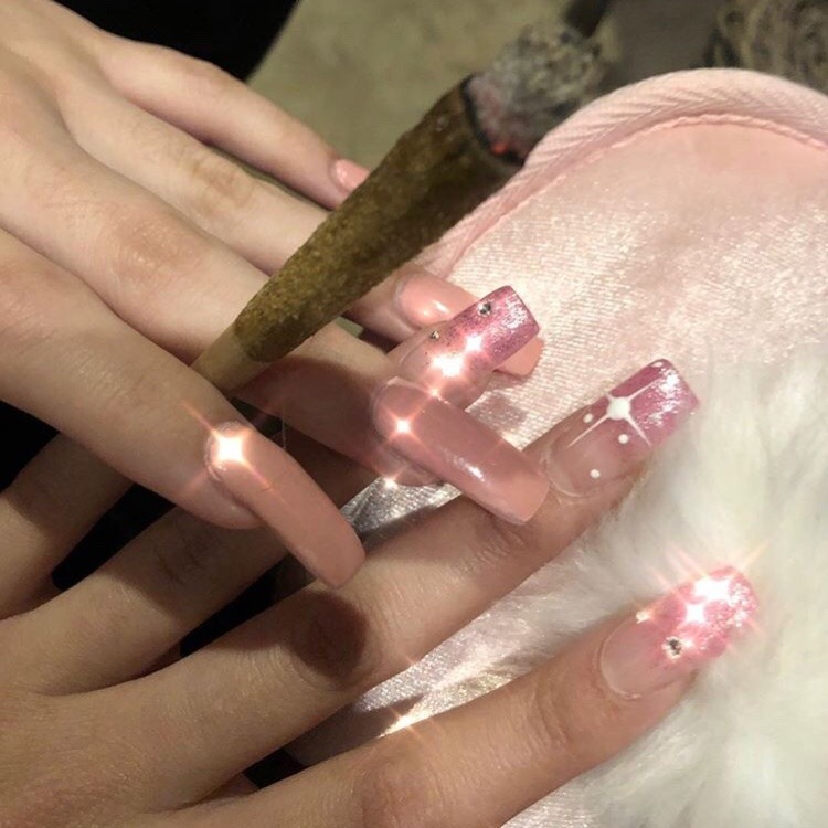 Featured image of post Vintage Aesthetic 2000S Acrylic Nails / That said, we&#039;ve come a.