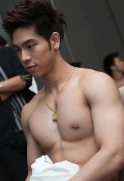 4asianguys:  Only sexy asians https://4asianguys.tumblr.com