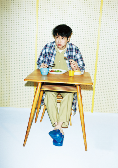 coffingrover:Kentaro Sakaguchi (坂口健太郎) | Men’s Non-No, July 2017