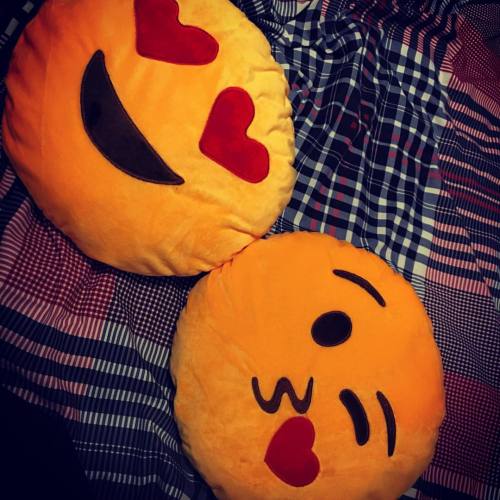 My boyfriend is too cute! Surprise emoji pillows 😍😘 @isnapagram