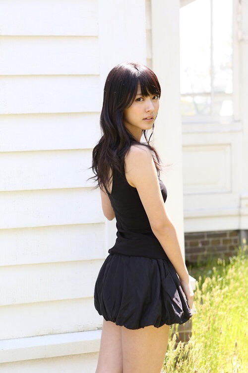 kawaii-kirei-girls-and-women:  可愛い 齋藤飛鳥 鈴木愛理 久松育実 渋谷凪咲 橋本奈々未 柳ゆり菜 後藤美彩 木下ひなこ 佐野ひなこ さんなど 日本の可愛いキレイな女性の写真アップします♪ 美脚
