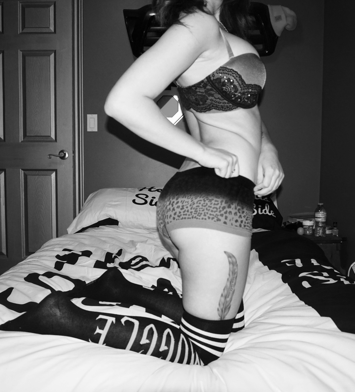 the-young-couple1:  &lt;3