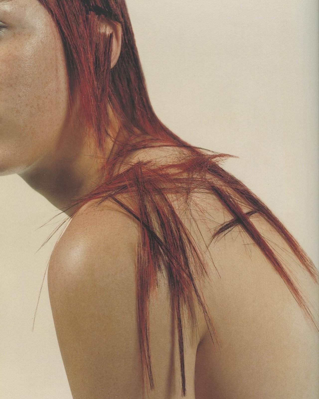 trashgirlmim:Scans from View on Colour 17