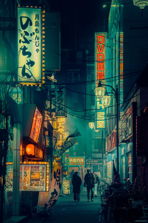 liamwon9:I’m releasing my first book early 2019 ☔️‘TO:KY:OO’ - cyberpunk inspired images of Tokyo at