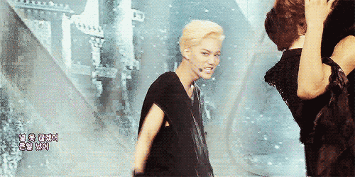 edanzgarden:  kai blowing kisses onto your feels… 