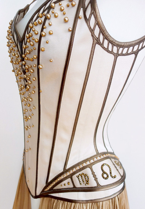 evermore-fashion:Royal Black ‘Guardian of Times’ Custom Couture Corset