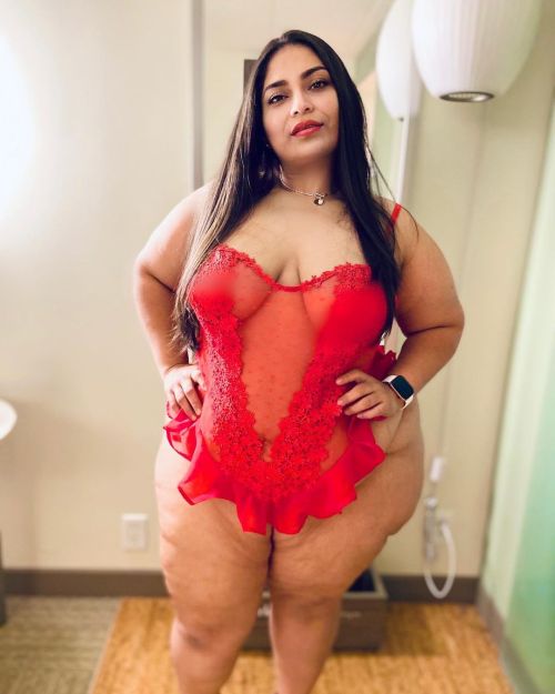 Johana Amaya ( Johanamaya81 )