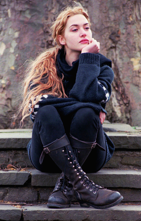 history-inpictures:Kate Winslet, 1996