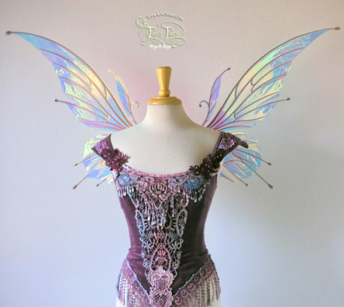 daddysjandbabyem:  whimsy-cat:  Fairy wings by Fancy Fairy. ( Etsy / Deviantart )  💜💗💛💚💙