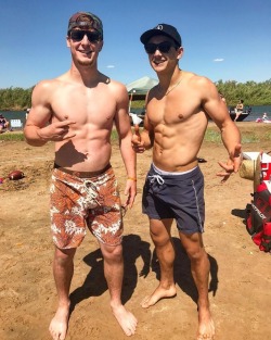 Bros that shred together wreck pussy together