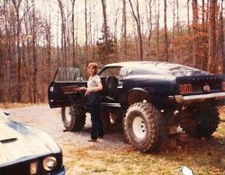 steel-and-paper:  vintageclassiccars:4X4. What a pair 
