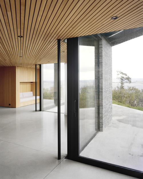 subtilitas: Espen Surnevik - Vacation home, Rennesøy 2017. Photos © Rasmus Norlander.  Keep reading