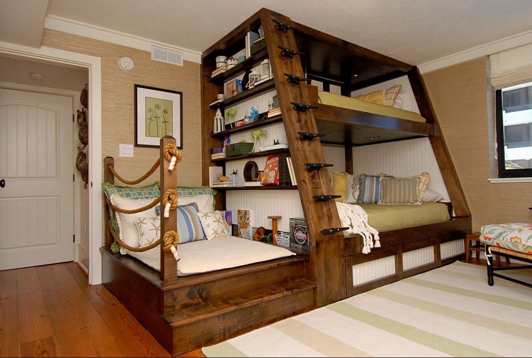 purpleyin:yourkingandqueen:dbvictoria:Incredible beds I love the bed fandom  I seriously