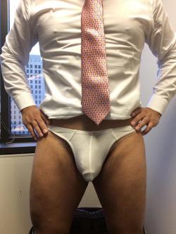 bigbeautifulbulges: this man takes excellent