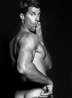 hotfamousmen:    Rib Hillis  
