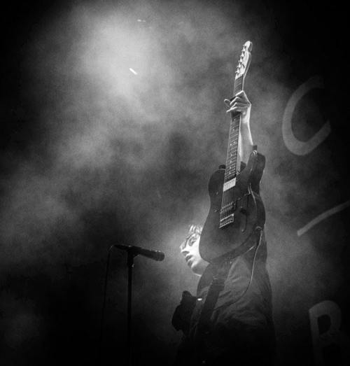 allthingsmary:Oh how pretty these shots of Van Mccann.. I cant even describe itCatb gig at Budweiser